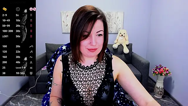 Emily Midlton online show from 11, 10, 2025