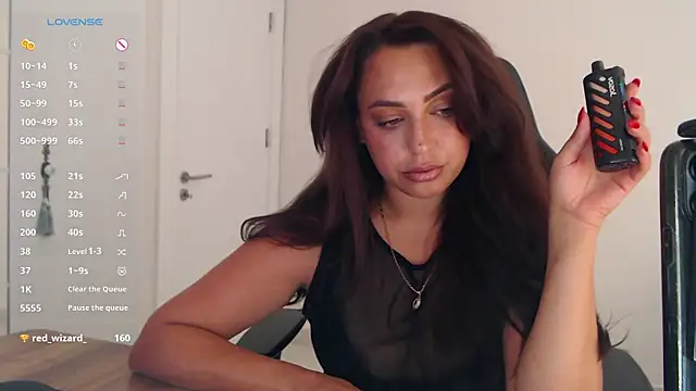 Snapshot of _Just_a_queen_3 chatting on 25, 6, 2026 Just a queen 3 online show from 25, 6, 2026