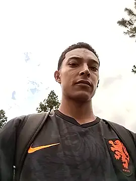 Demiansteven2 online show from 17, 4, 2026