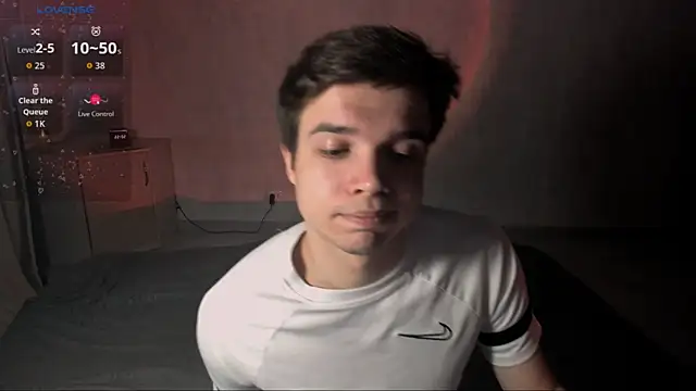 Snapshot of tailer_ chatting on 18, 1, 2026 tailer online show from 18, 1, 2026