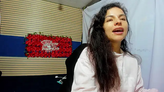Snapshot of rosse_2504 chatting on 21, 4, 2026 rosse 2504 online show from 21, 4, 2026