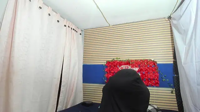 Snapshot of rosse_2504 chatting on 3, 7, 2026 rosse 2504 online show from 3, 7, 2026