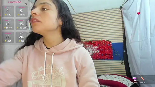 Snapshot of rosse_2504 chatting on 6, 7, 2026 rosse 2504 online show from 6, 7, 2026