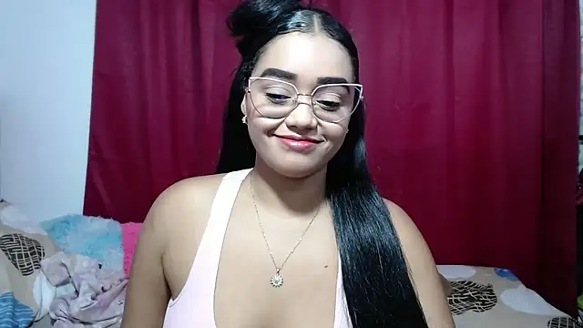 kiara milf  online show from 15, 4, 2026