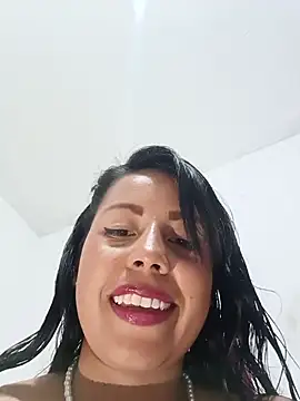 Snapshot of _andrea30 chatting on 6, 7, 2026 andrea30 online show from 6, 7, 2026