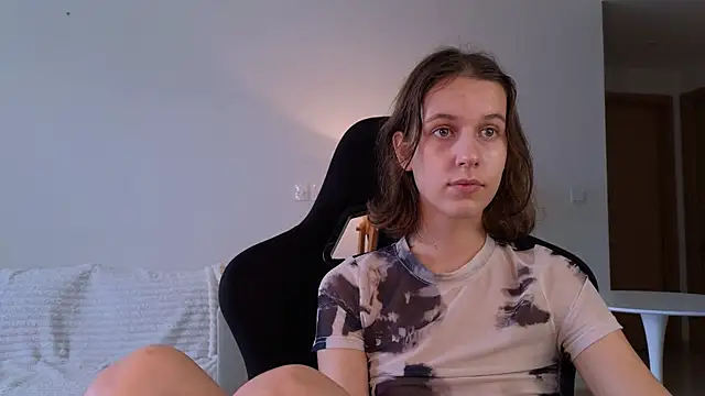 VanessaBayer2 online show from 19, 12, 2024