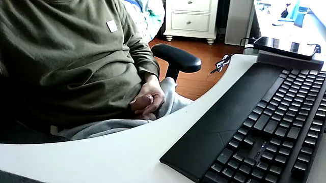 Snapshot of big-pig chatting on 28, 3, 2026 big-pig online show from 28, 3, 2026