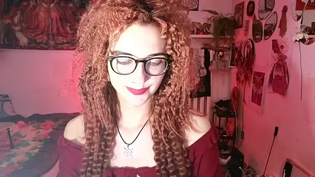 Snapshot of TatianaRomanov chatting on 8, 4, 2026 TatianaRomanov online show from 8, 4, 2026