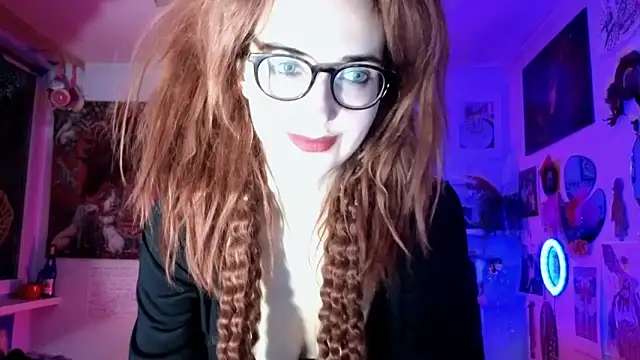 Snapshot of TatianaRomanov chatting on 28, 4, 2026 TatianaRomanov online show from 28, 4, 2026