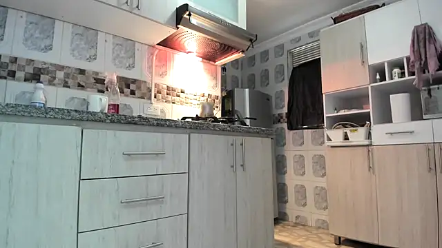 MarilynDavies online show from 12, 10, 2025