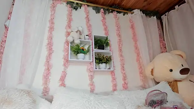 Idara and Edahi01 online show from 21, 11, 2025