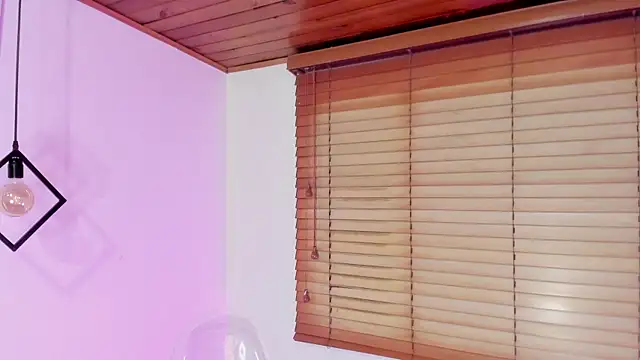 GENNESIS LOVE online show from 23, 12, 2025