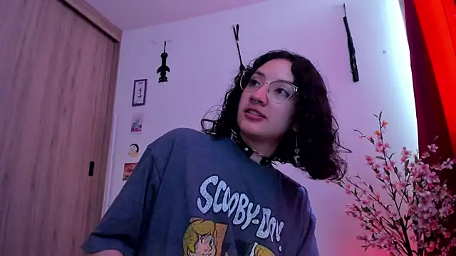 Snapshot of Tanya_WorldBondage chatting on 4, 12, 2024 Tanya WorldBondage online show from 4, 12, 2024