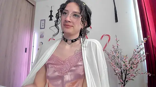 Snapshot of Tanya_WorldBondage chatting on 23, 12, 2024 Tanya WorldBondage online show from 23, 12, 2024