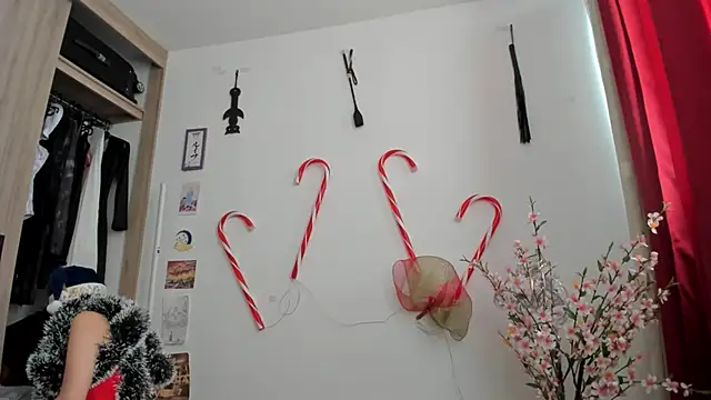 Snapshot of Tanya_WorldBondage chatting on 31, 12, 2024 Tanya WorldBondage online show from 31, 12, 2024