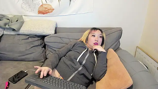 luxgray online show from 16, 2, 2025