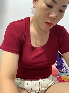 Baby-bigtits online show from 5, 3, 2025