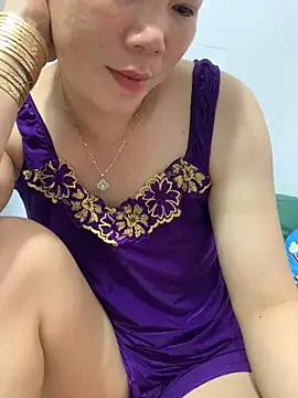 Baby-bigtits online show from 15, 9, 2025