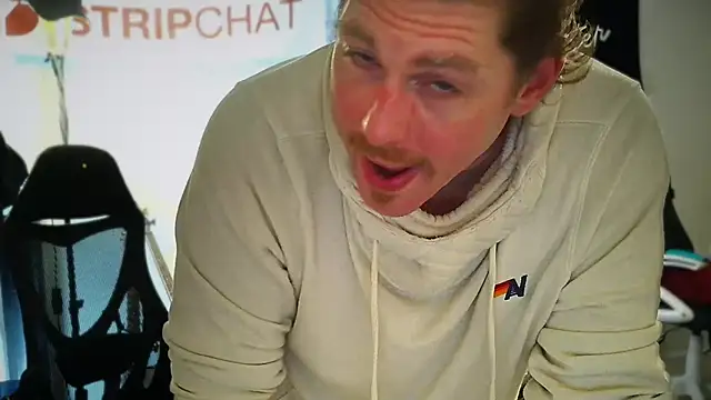 Snapshot of Rock_Pierce chatting on 24, 7, 2026 Rock Pierce online show from 24, 7, 2026