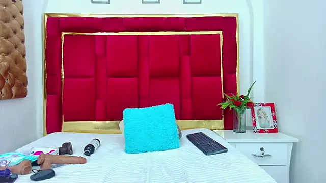 CoralHarrinson online show from 12, 1, 2025