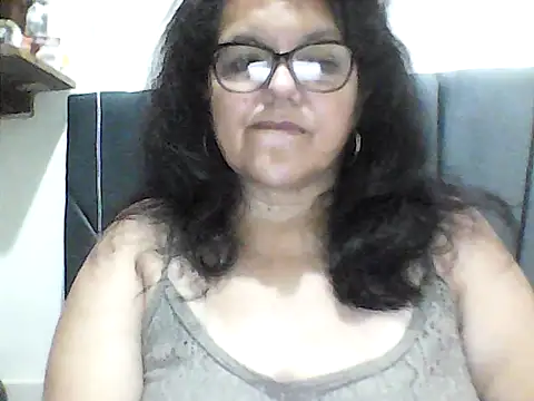 Snapshot of kassandra02 chatting on 3, 10, 2025 kassandra02 online show from 3, 10, 2025