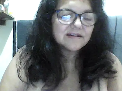 Snapshot of kassandra02 chatting on 4, 10, 2025 kassandra02 online show from 4, 10, 2025