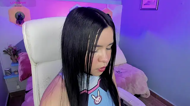 Snapshot of Hanna__Becker_ chatting on 14, 12, 2024 Hanna Becker online show from 14, 12, 2024