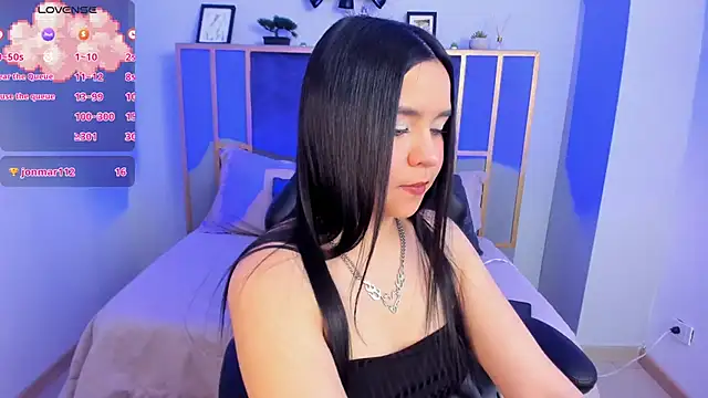 Snapshot of Hanna__Becker_ chatting on 3, 11, 2025 Hanna Becker online show from 3, 11, 2025