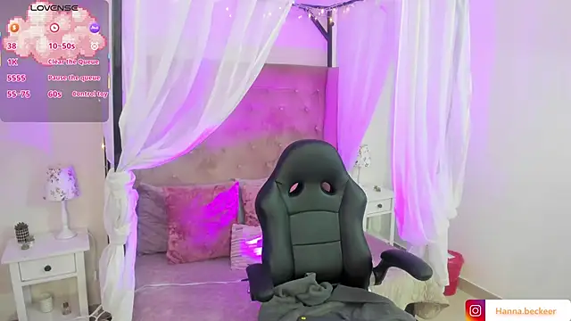 Snapshot of Hanna__Becker_ chatting on 8, 1, 2026 Hanna Becker online show from 8, 1, 2026