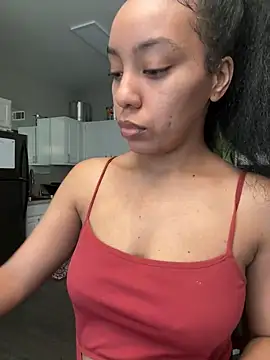 juicyyy323 online show from 19, 12, 2024