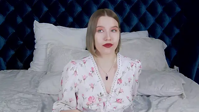 LiliLinn online show from 27, 1, 2025