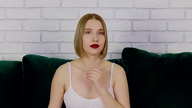 LiliLinn online show from 10, 2, 2025