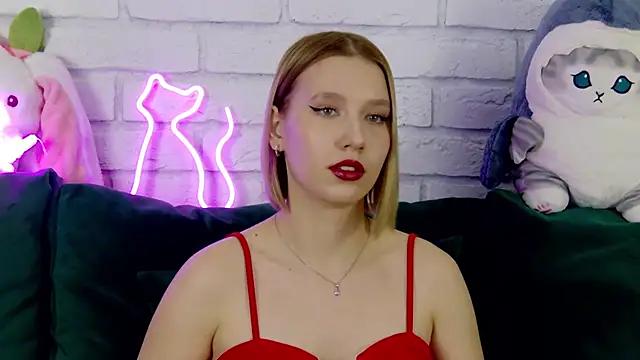 LiliLinn online show from 12, 3, 2025