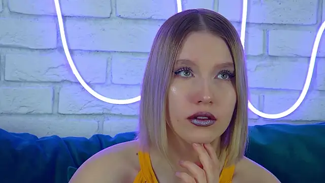 LiliLinn online show from 21, 3, 2025