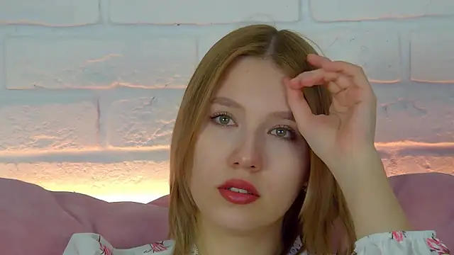 LiliLinn online show from 29, 9, 2025