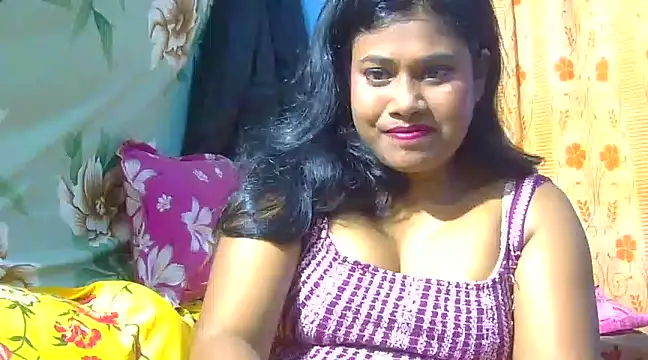 sexy roma online show from 4, 3, 2025