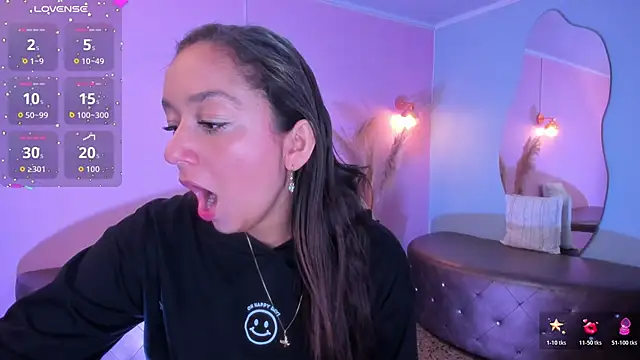 Snapshot of katy_sweet19 chatting on 19, 10, 2025 katy sweet19 online show from 19, 10, 2025