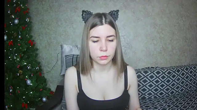 ElllaNuar online show from 22, 1, 2025