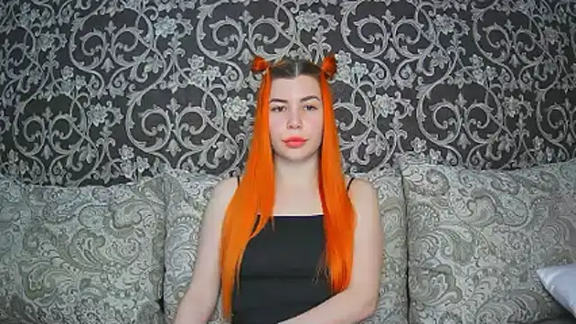 ElllaNuar online show from 17, 11, 2025