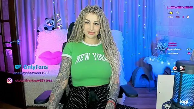 Snapshot of your_wild_amazon_forever chatting on 15, 12, 2024 your wild amazon forever online show from 15, 12, 2024