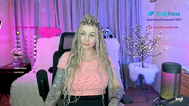 Snapshot of your_wild_amazon_forever chatting on 20, 1, 2025 your wild amazon forever online show from 20, 1, 2025