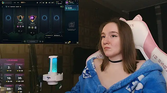 Snapshot of MoonlishSiren chatting on 6, 2, 2026 MoonlishSiren online show from 6, 2, 2026