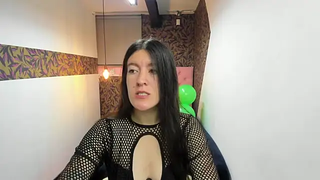 LiaCooper  online show from 19, 3, 2025