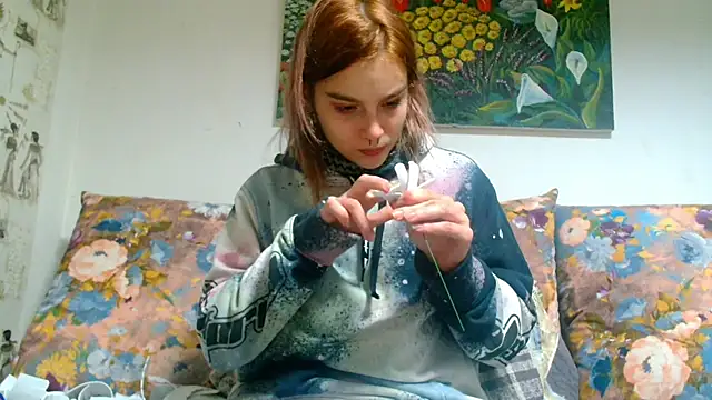 Snapshot of Sophie_Bell chatting on 27, 12, 2024 Sophie Bell online show from 27, 12, 2024