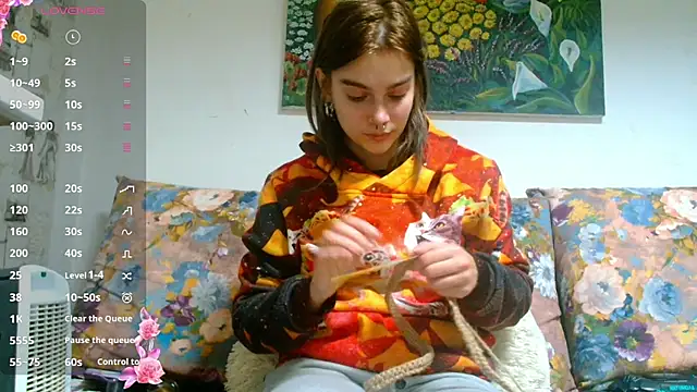Snapshot of Sophie_Bell chatting on 3, 1, 2025 Sophie Bell online show from 3, 1, 2025
