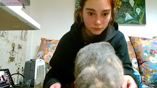 Snapshot of Sophie_Bell chatting on 19, 2, 2025 Sophie Bell online show from 19, 2, 2025