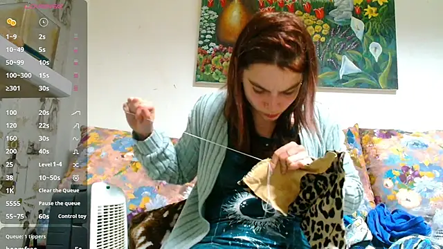 Snapshot of Sophie_Bell chatting on 7, 3, 2025 Sophie Bell online show from 7, 3, 2025