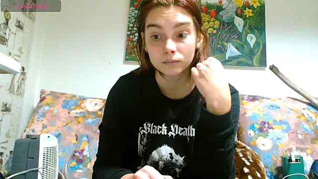 Snapshot of Sophie_Bell chatting on 14, 3, 2025 Sophie Bell online show from 14, 3, 2025