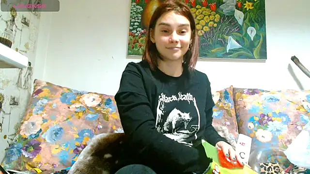 Snapshot of Sophie_Bell chatting on 15, 3, 2025 Sophie Bell online show from 15, 3, 2025