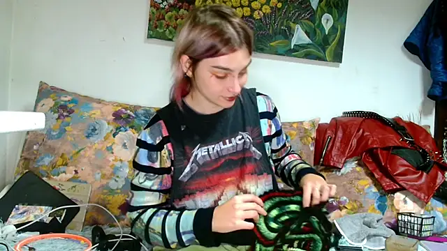 Sophie Bell online show from 16, 10, 2025